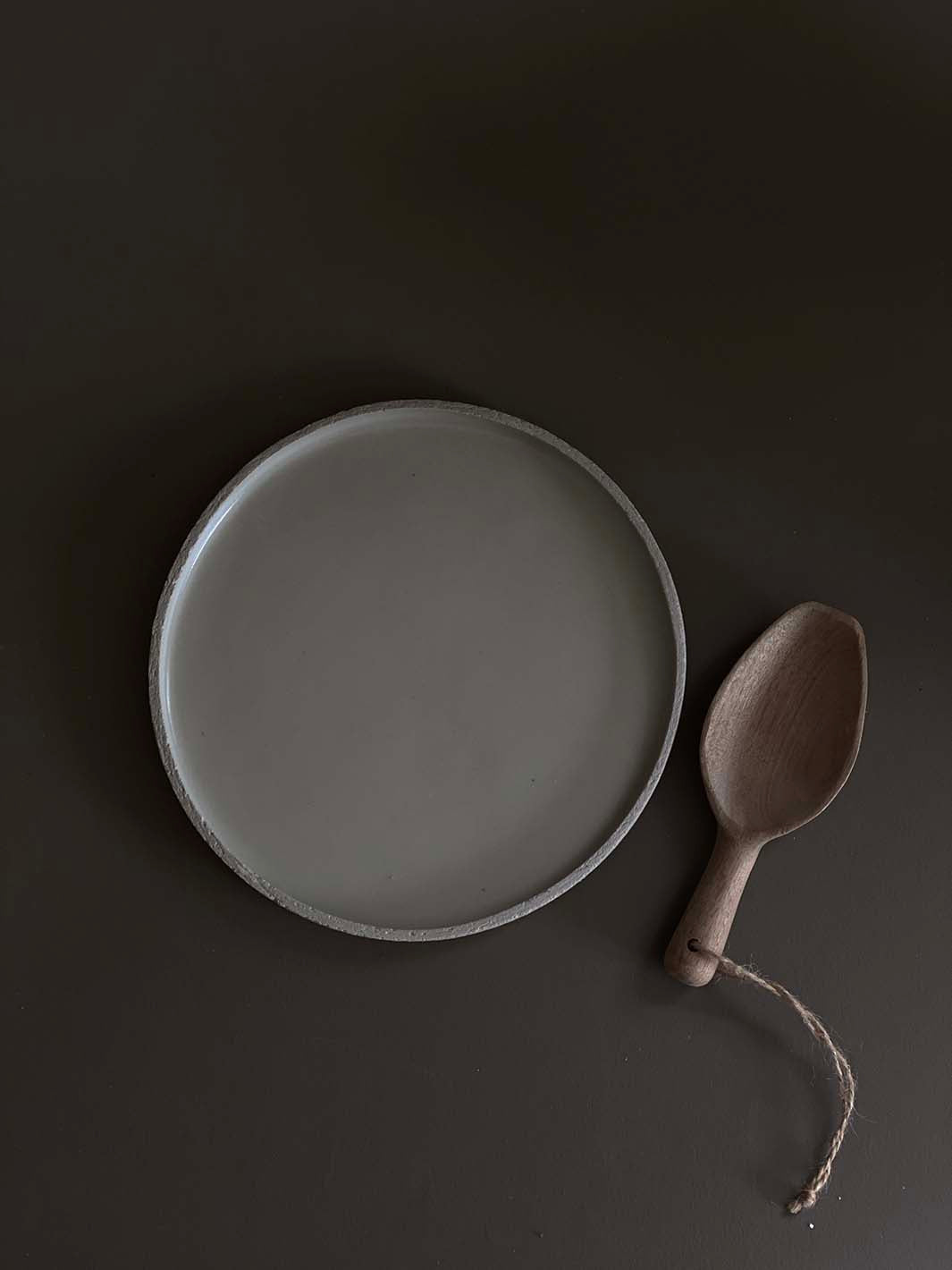 ESSENTIEL-CERAMIQUE-assiette-a-dessert-en-gres-blanc