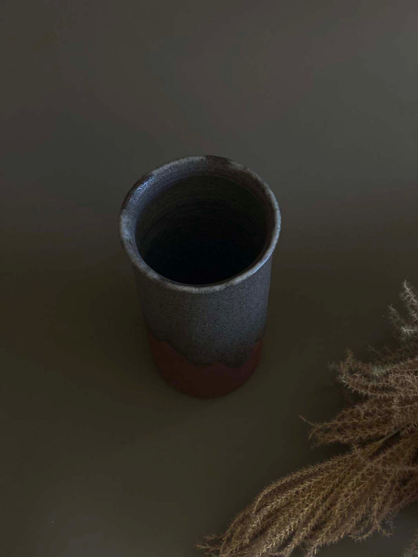 Vase en grès rouge