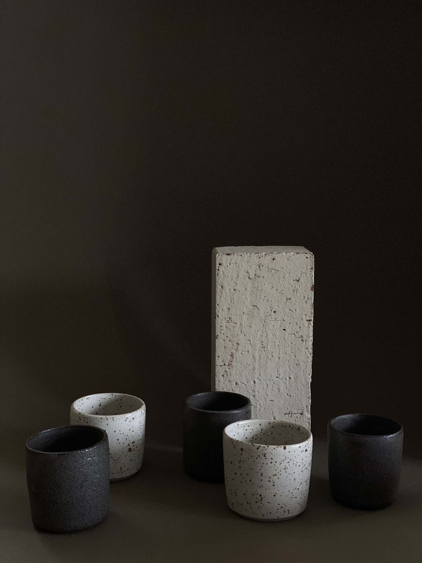 Tasse expresso en grès pyrité